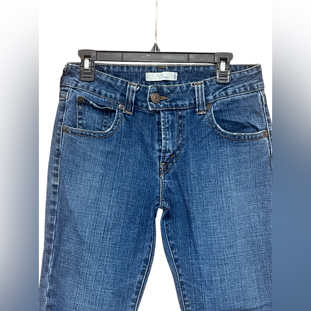 Levi's Classic Indigo Flare Jeans - Picture 2 of 6